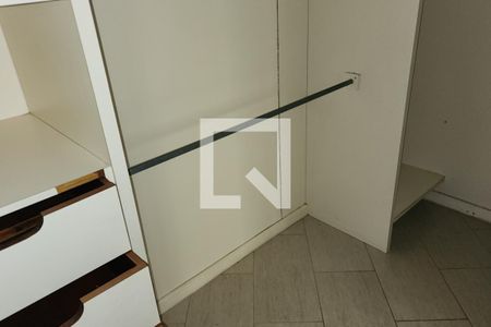 Apartamento à venda com 200m², 4 quartos e 2 vagasCloset