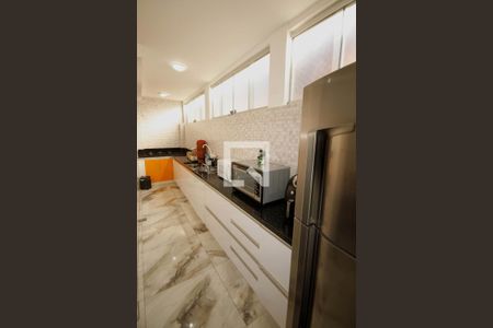 Cozinha  de casa à venda com 3 quartos, 70m² em Xodó Marize, Belo Horizonte