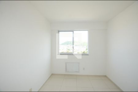 Quarto 1 de apartamento para alugar com 2 quartos, 54m² em Irajá, Rio de Janeiro