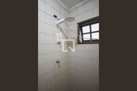 Casa para alugar com 180m², 3 quartos e 2 vagasChuveiro do banheiro