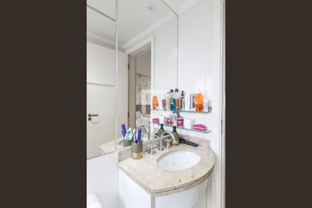 Apartamento à venda com 158m², 3 quartos e 3 vagasBanheiro da suíte 3