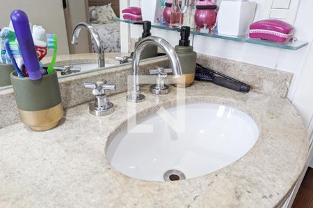 Apartamento à venda com 158m², 3 quartos e 3 vagasBanheiro da suíte 3