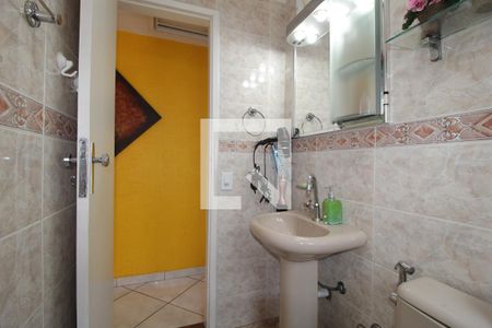 Casa à venda com 120m², 3 quartos e 2 vagasBanheiro