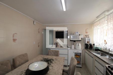 Casa à venda com 120m², 3 quartos e 2 vagasCozinha