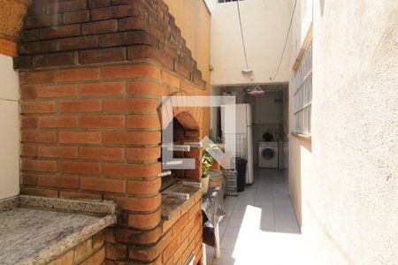 Casa à venda com 120m², 3 quartos e 2 vagasChurrasqueira e quintal