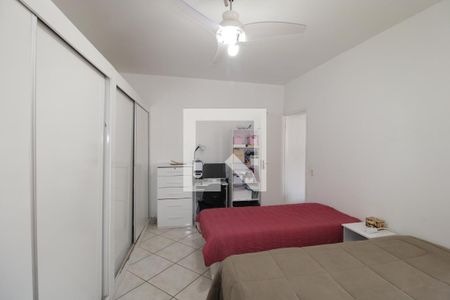 Casa à venda com 120m², 3 quartos e 2 vagasQuarto 2 