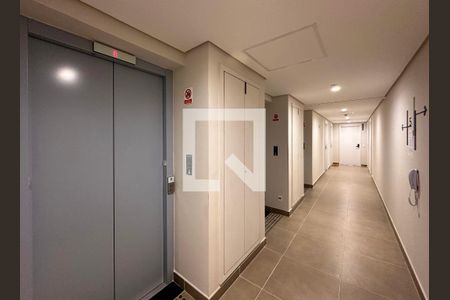 Studio à venda com 25m², 1 quarto e sem vagaHall Apartamento