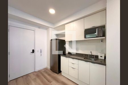 Cozinha de kitnet/studio à venda com 1 quarto, 25m² em Brooklin Paulista, São Paulo