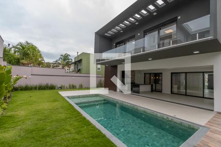 Casa de condomínio à venda com 440m², 4 quartos e 4 vagasPiscina