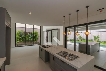 Casa de condomínio à venda com 440m², 4 quartos e 4 vagasCozinha