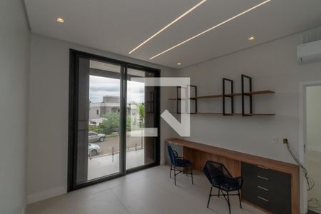 Casa de condomínio à venda com 440m², 4 quartos e 4 vagasEscritório