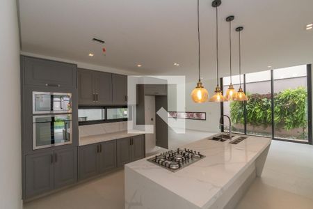 Casa de condomínio à venda com 440m², 4 quartos e 4 vagasCozinha