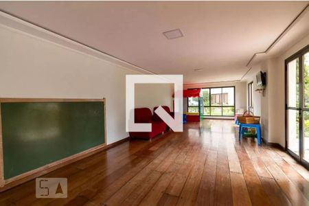 Apartamento à venda com 180m², 4 quartos e 2 vagas Apartamento à venda com 180m², 4 quartos e 2 vagasÁrea Comum - Brinquedoteca