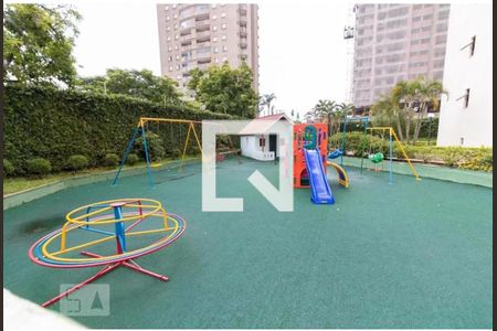 Apartamento à venda com 180m², 4 quartos e 2 vagas Apartamento à venda com 180m², 4 quartos e 2 vagasÁrea Comum - Playground