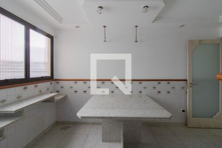 Apartamento à venda com 180m², 4 quartos e 2 vagas Apartamento à venda com 180m², 4 quartos e 2 vagasCopa