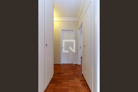 Casa para alugar com 190m², 4 quartos e 2 vagasCorredor