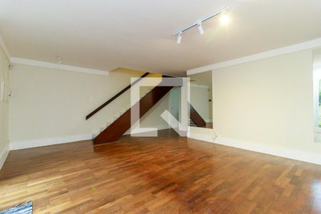 Sala de casa para alugar com 4 quartos, 190m² em Vila Cordeiro, São Paulo