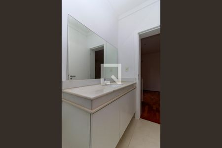 Casa para alugar com 190m², 4 quartos e 2 vagasSuíte - Banheiro