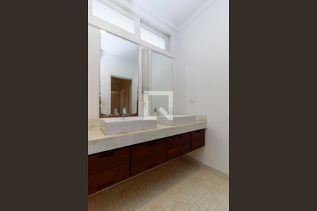 Casa para alugar com 190m², 4 quartos e 2 vagasBanheiro 2