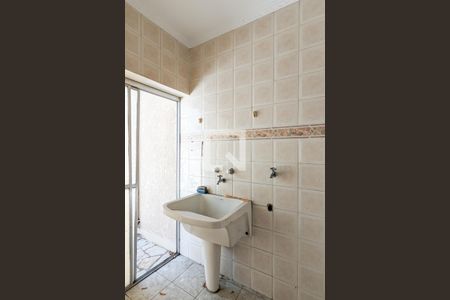 Casa à venda com 240m², 3 quartos e 3 vagasÁrea de serviço