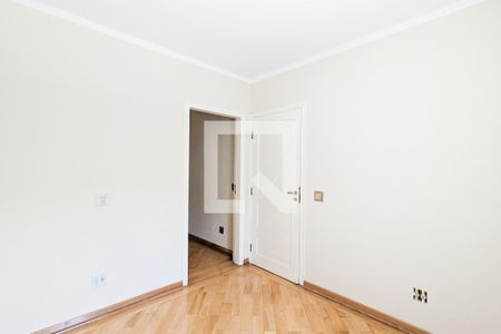 Casa à venda com 240m², 3 quartos e 3 vagasHome office