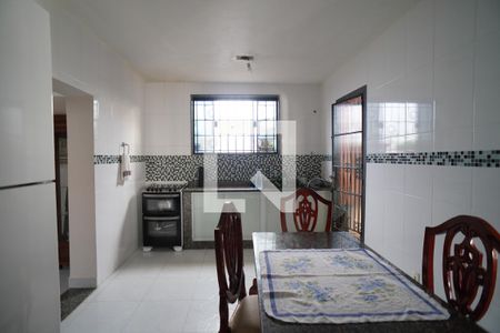 Casa à venda com 132m², 5 quartos e 1 vagaCozinha