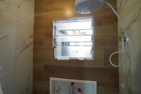 Banheiro de casa à venda com 5 quartos, 132m² em Fonseca, Niterói