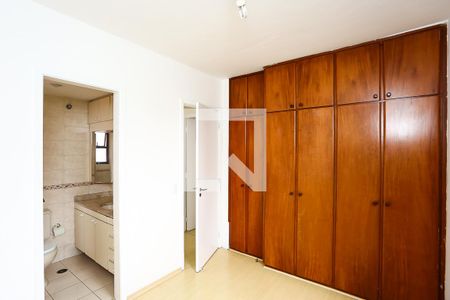 Apartamento para alugar com 68m², 3 quartos e 2 vagasSuíte