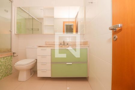 Apartamento à venda com 113m², 2 quartos e 2 vagas Apartamento à venda com 113m², 2 quartos e 2 vagasBanheiro da Suíte 1