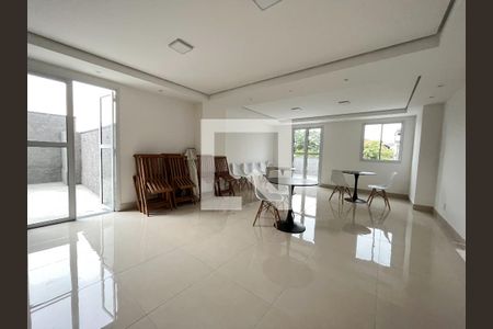 Apartamento para alugar com 27m², 1 quarto e sem vagaÁrea comum - Salão de festas