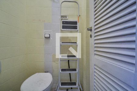 Apartamento à venda com 75m², 2 quartos e sem vagaBanheiro de Serviço