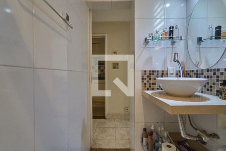 Apartamento à venda com 75m², 2 quartos e sem vagaBanheiro Social
