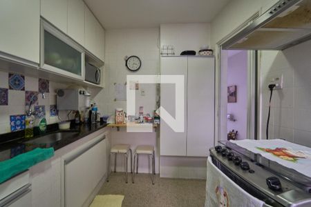 Apartamento à venda com 75m², 2 quartos e sem vagaCozinha