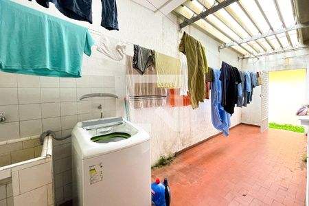 Casa para alugar com 520m², 5 quartos e 3 vagas Casa para alugar com 520m², 5 quartos e 3 vagasÁrea de Serviço