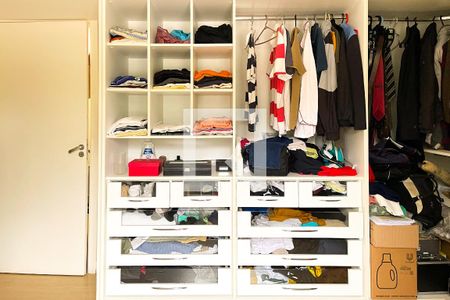 Casa para alugar com 520m², 5 quartos e 3 vagas Casa para alugar com 520m², 5 quartos e 3 vagasQuarto 4