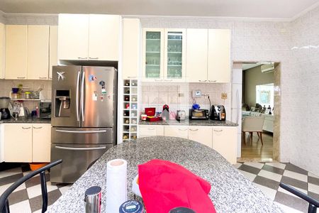 Casa para alugar com 520m², 5 quartos e 3 vagas Casa para alugar com 520m², 5 quartos e 3 vagasCozinha