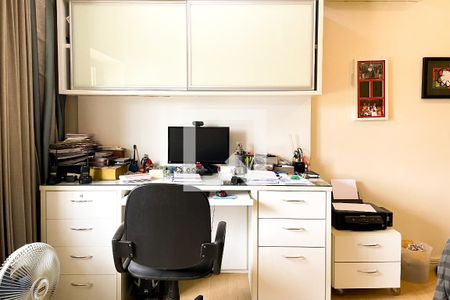 Casa para alugar com 520m², 5 quartos e 3 vagas Casa para alugar com 520m², 5 quartos e 3 vagasQuarto 1