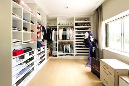 Casa para alugar com 520m², 5 quartos e 3 vagas Casa para alugar com 520m², 5 quartos e 3 vagasQuarto 2