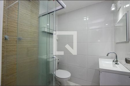 Banheiro de apartamento à venda com 1 quarto, 52m² em Fonseca, Niterói
