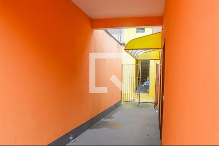 Casa à venda com 325m², 6 quartos e 3 vagas Casa à venda com 325m², 6 quartos e 3 vagasQuintal