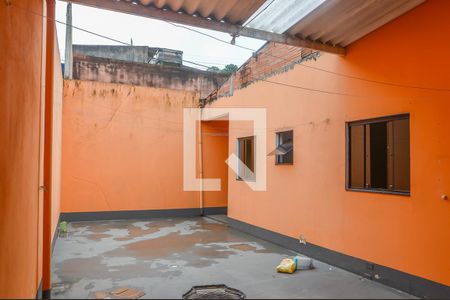 Casa à venda com 325m², 6 quartos e 3 vagas Casa à venda com 325m², 6 quartos e 3 vagasÁrea de Serviço