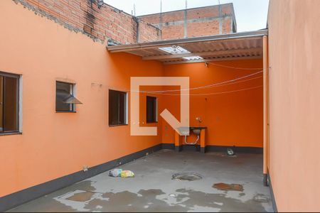 Casa à venda com 325m², 6 quartos e 3 vagas Casa à venda com 325m², 6 quartos e 3 vagasÁrea de Serviço