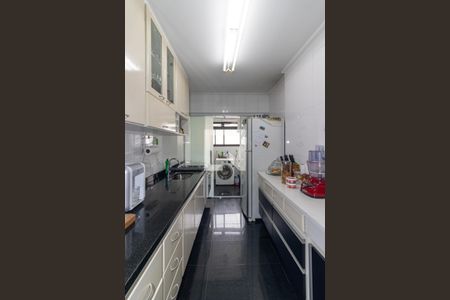 Apartamento à venda com 125m², 3 quartos e 2 vagas Apartamento à venda com 125m², 3 quartos e 2 vagasCozinha