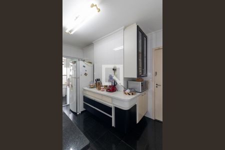 Apartamento à venda com 125m², 3 quartos e 2 vagas Apartamento à venda com 125m², 3 quartos e 2 vagasCozinha