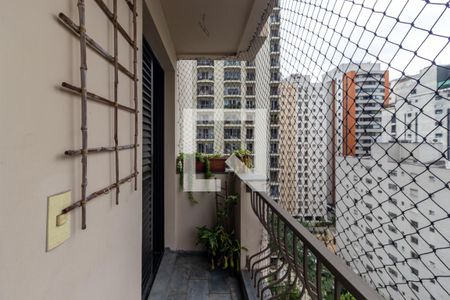 Apartamento à venda com 125m², 3 quartos e 2 vagas Apartamento à venda com 125m², 3 quartos e 2 vagasVaranda das Suíte 2 e 3