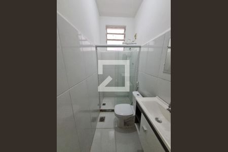 Banheiro de casa para alugar com 2 quartos, 60m² em Encantado, Rio de Janeiro