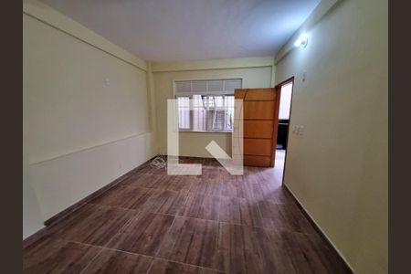 Sala de casa para alugar com 2 quartos, 60m² em Encantado, Rio de Janeiro