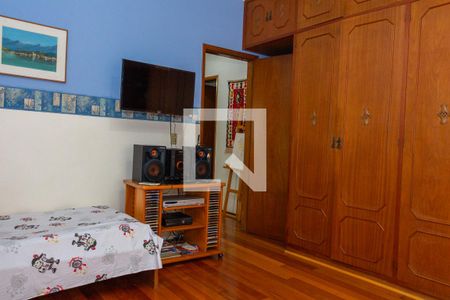 Casa à venda com 332m², 4 quartos e 3 vagasQuarto