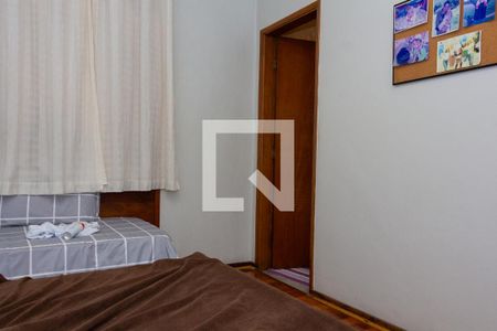 Casa à venda com 332m², 4 quartos e 3 vagasQuarto