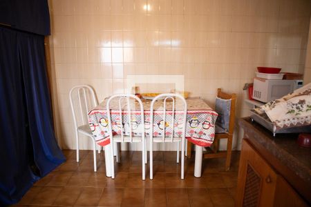 Casa de condomínio à venda com 200m², 2 quartos e 1 vagaCozinha